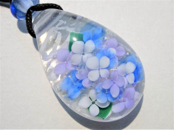 “繡球花”玻璃天穹球挂件繡球花繡球花 第1張的照片