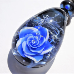 “藍寶石玫瑰”玻璃Tonbonball吊墜玫瑰藍玫瑰 第3張的照片