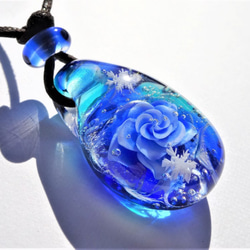 “冬季藍玫瑰”吊墜玻璃Tonbon球散玫瑰雪花 第4張的照片