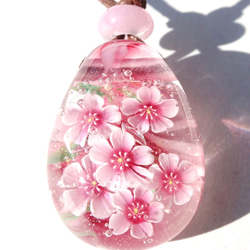 《桜》　ガラス　とんぼ玉　ペンダント 2枚目の画像