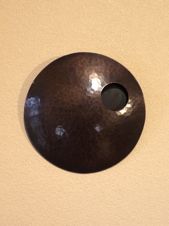 まあるい壁掛け銅製花器（一輪挿し） 5枚目の画像