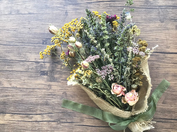 くにさまご予約*ドライフラワースワッグ ハーブの花束＊ドライフラワースワッグ スワッグ Rose grass