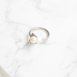 ■solid pearl ring -triangle / silver-■ ソリッドパールリング トライアングル シル 3枚目の画像