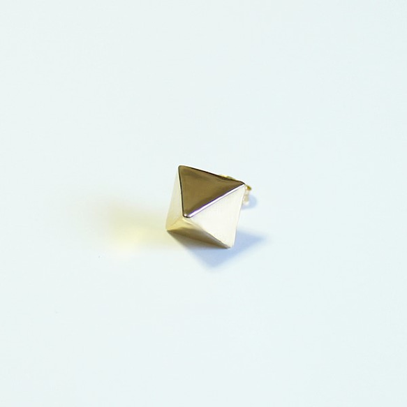 ■solid pierce -triangle / gold-■ ソリッドピアス トライアングル ゴールド 3枚目の画像
