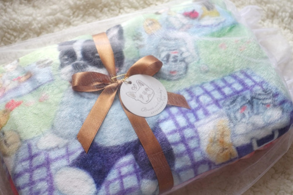 [暖かい桜の毛布]フレンチブルドッグ フランネルエアコンキルト|毛布|ペットマット 7枚目の画像
