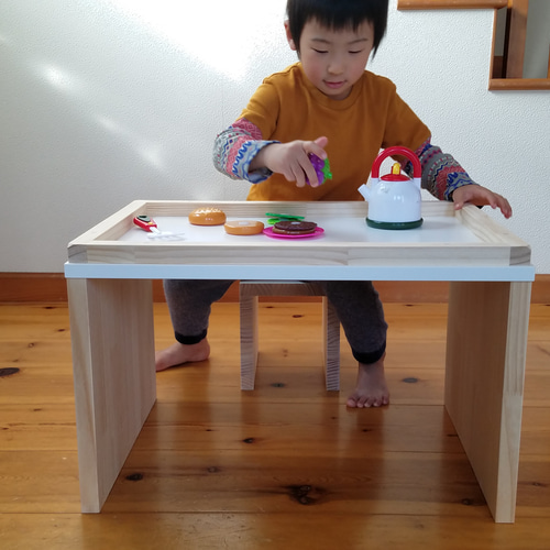 オーダー可】トイテーブル プレイテーブル 子ども 遊び台 お片付け おもちゃ箱 学習机 机・デスク LIK Design Works  通販｜Creema(クリーマ) 6393864
