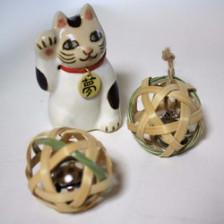 サマーセール（送料無料）　竹製猫おもちゃ・選べる2玉セット『りんたま』『はねたま』 5枚目の画像