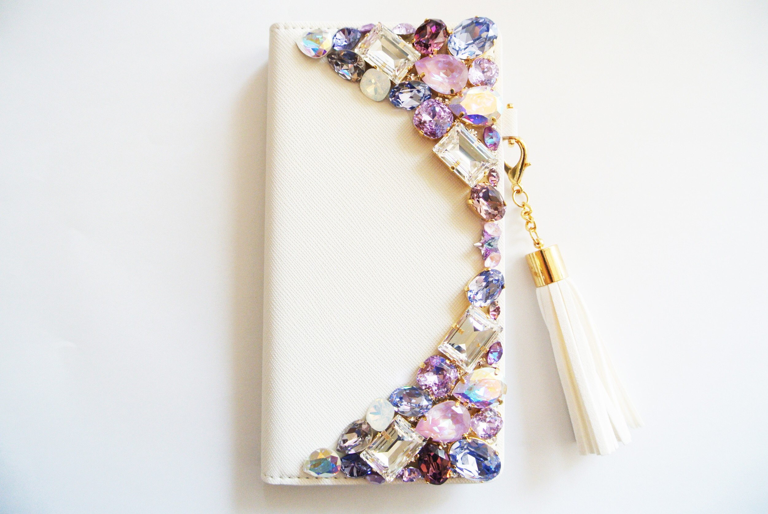 手帳型 iPhone17pro,Max16,15,14他スワロフスキーデコレーションケースパープル系ビジュースマホカバー