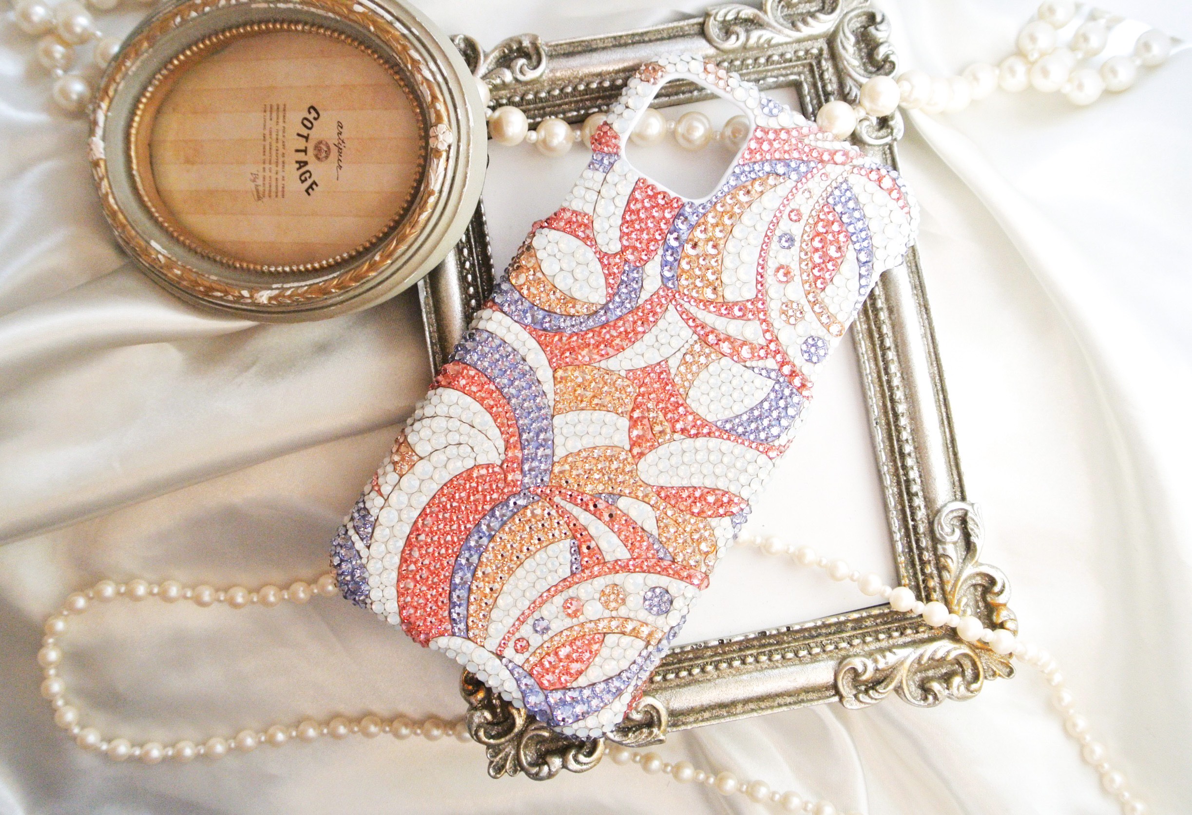 iPhone17pro,Max,16,15,14他 カバー  大人パステル系プッチ柄ケース スワロフスキーデコレーション