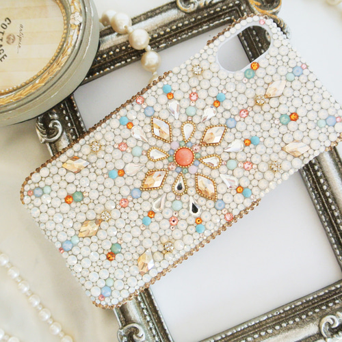 iPhone17pro,16,15,14他全機種ケース スワロフスキーモロッコ風