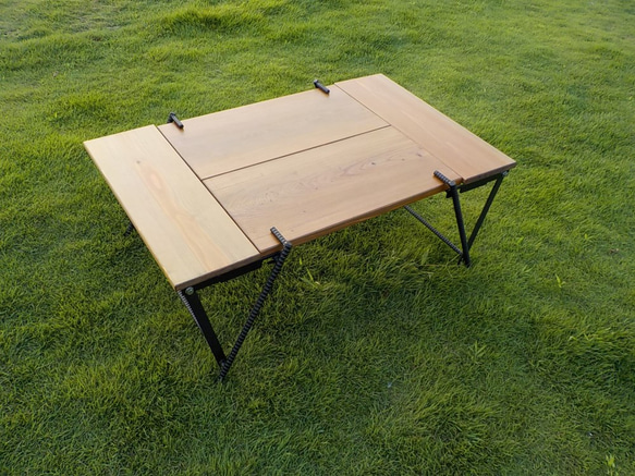 アイアン　キャンプ　アウトドア　ローテーブル　折りたたみ　テーブル　シェルフ　ロースタイル　　 1枚目の画像