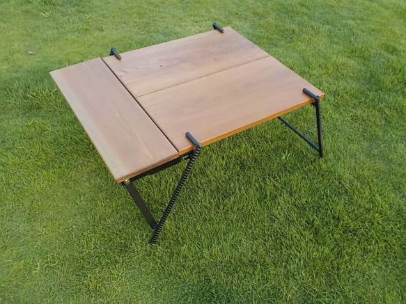 アイアン　キャンプ　アウトドア　ローテーブル　折りたたみ　テーブル　シェルフ　ロースタイル　　 3枚目の画像