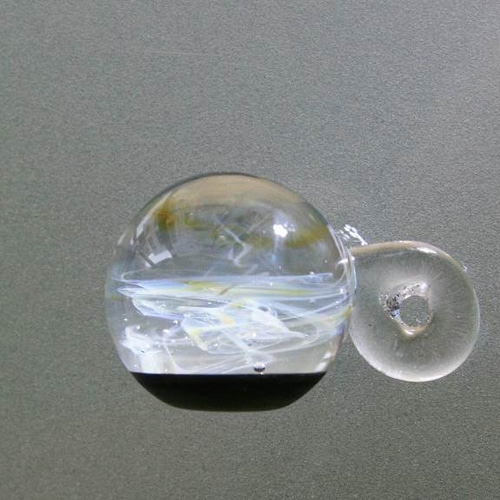 未使用 ボロシリケイトガラス　ヒューミング　ペンダント　満月と金星　宇宙 宇宙うさぎのペンダント glabbit 宇宙ガラス ウサギ 兎