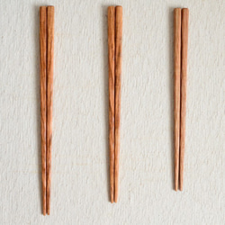 山桜の削り箸　(大、中、小) 2枚目の画像