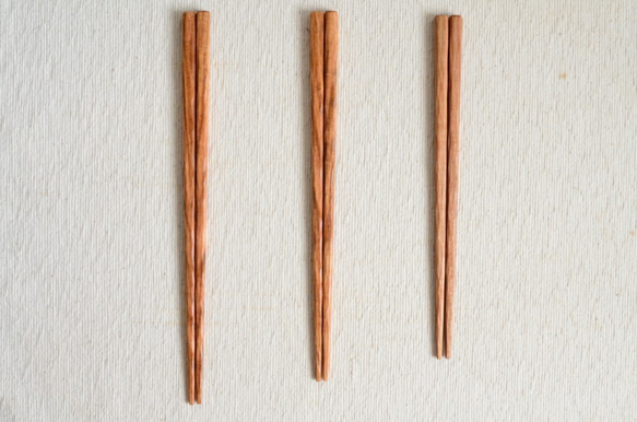山桜の削り箸　(大、中、小) 2枚目の画像