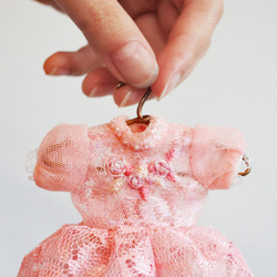 |Mud Couture|Blythe服飾 高雅粉紅禮服 |圓糕、莉卡、20公分娃可穿| 第3張的照片