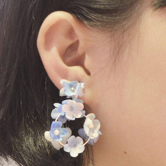 |Mud Couture |四季系列 春之花卉 粉藍花環耳環 第1張的照片