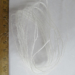 【送料無料】手織り糸　生成りモヘア糸 4枚目の画像