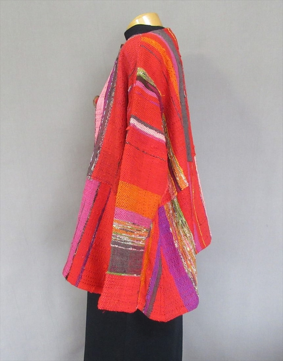 手織り裂き織　赤色半コート S13-144 2枚目の画像
