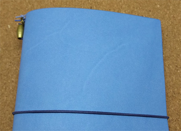 B7パスポートサイズの本革手帳カバー 色：そら色【カバーのみ】B7C-MLG0001【送料無料】 4枚目の画像