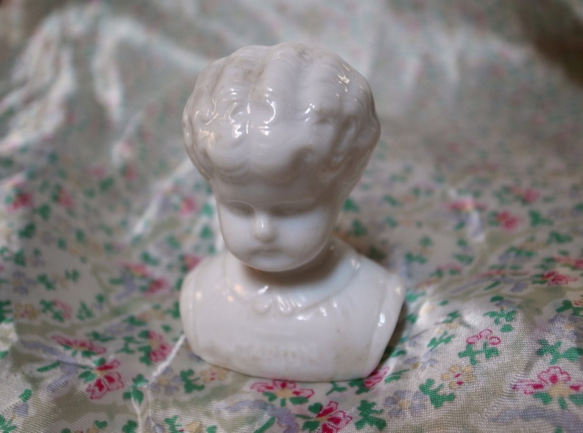 ヴィンテージ "MARION" こどもの白い顔 頭部 人形作り 1910s ドイツ アンティーク ビスクドール ポーセリ 1枚目の画像