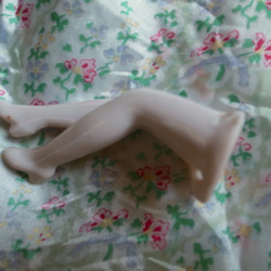 ヴィンテージ  脚のパーツ ピンクッション 人形作り 1900-10s ドイツ アンティーク ビスクドール ポーセリン 3枚目の画像