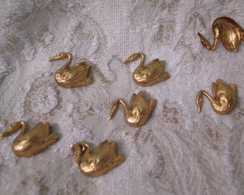 ヴィンテージ 白鳥チャーム スワン アクセサリーパーツ ゴールド