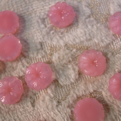 ヴィンテージ ピンク色 花のカボション 3個セット チェコスロバキア製 桜色 3枚目の画像