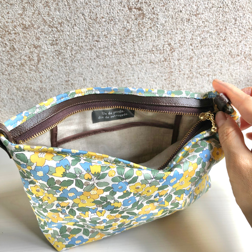 L size ）接着芯＋キルト芯でしっかりふわふわのキルティングポーチ  