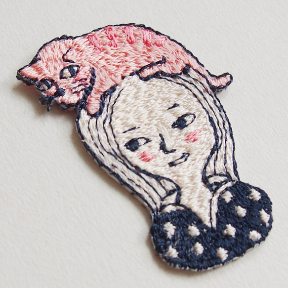 ねこむすめ - 刺繍ワッペン 2枚目の画像