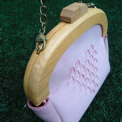 [今日]ピンクスウィートハートレザー編みサイドバックパックピンクスウィートハートレザーバッグ 2枚目の画像