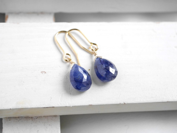 ブルーサファイアのピアス/大粒ドロップタイプ ピアス(フック ブルーサファイアのピアス/大粒ドロップタイプ ピアス(フック