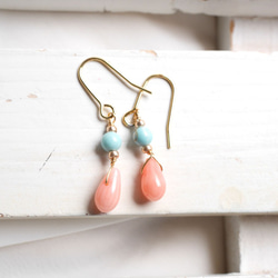 粉色珊瑚和淺藍色綠松石吊式迷你耳環 第2張的照片