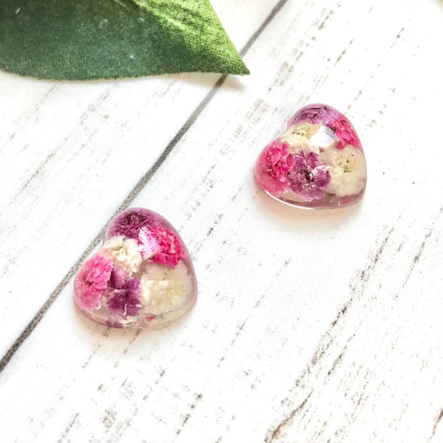 No.614-C　ドライフラワー☆かすみ草☆レジンピアス・イヤリング かすみ草のハート＊ガーリー （ピアス・イヤリング）かすみ草/ドライ