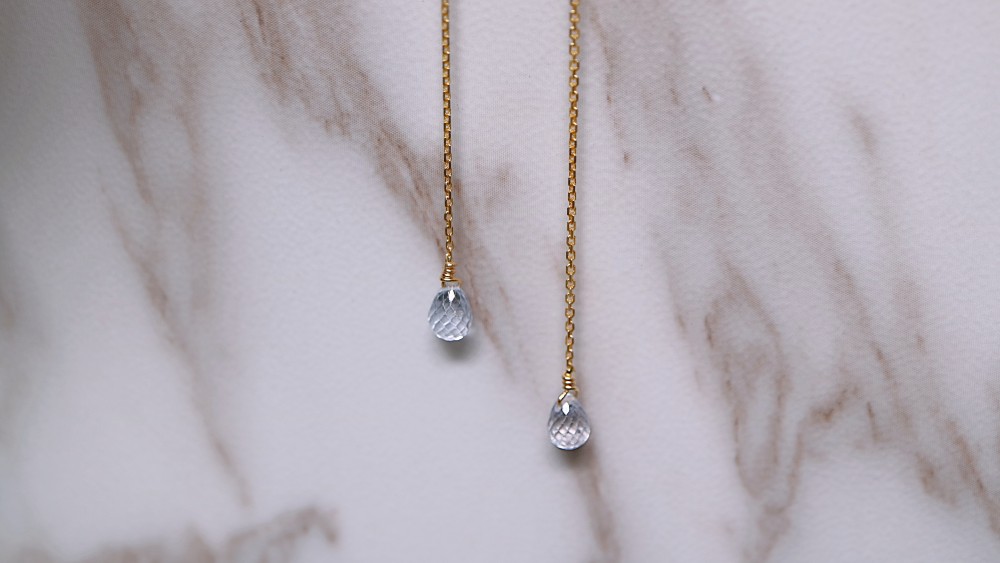 気質コランダムKゴールドイヤリング