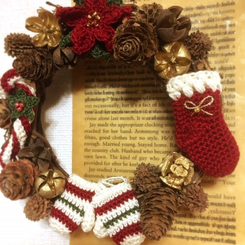 クリスマス限定出品☆ハンドメイド手編みリース ツリーオーナメントリボンレース編み クリスマス限定出品☆ハンドメイド手編みリース ツリーオーナメント