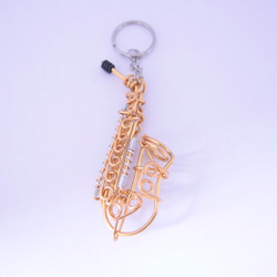 " Alto Saxophone " key ring by Wire Art Walker Studio 3枚目の画像