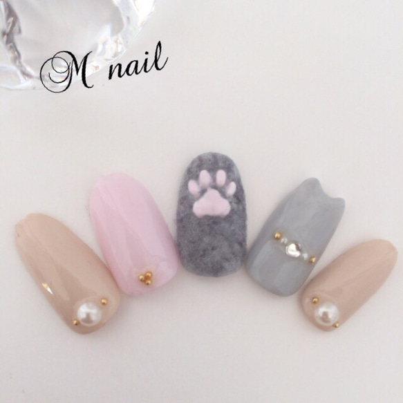 ネコ耳nail♡〜ぷっくり肉球〜ネイルチップ 2枚目の画像