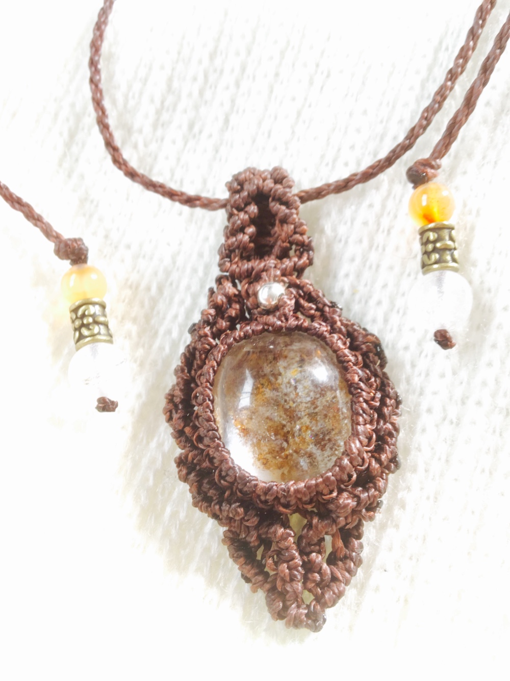 マクラメ編みペンダント