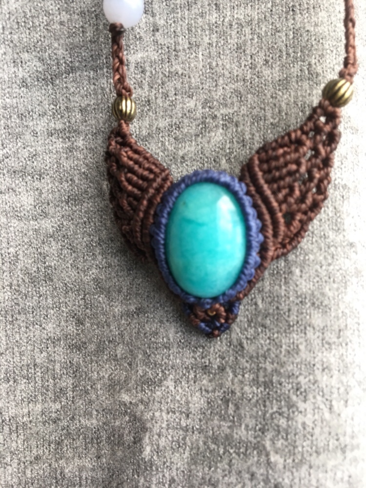 お値引き致します、マクラメ編みペンダント