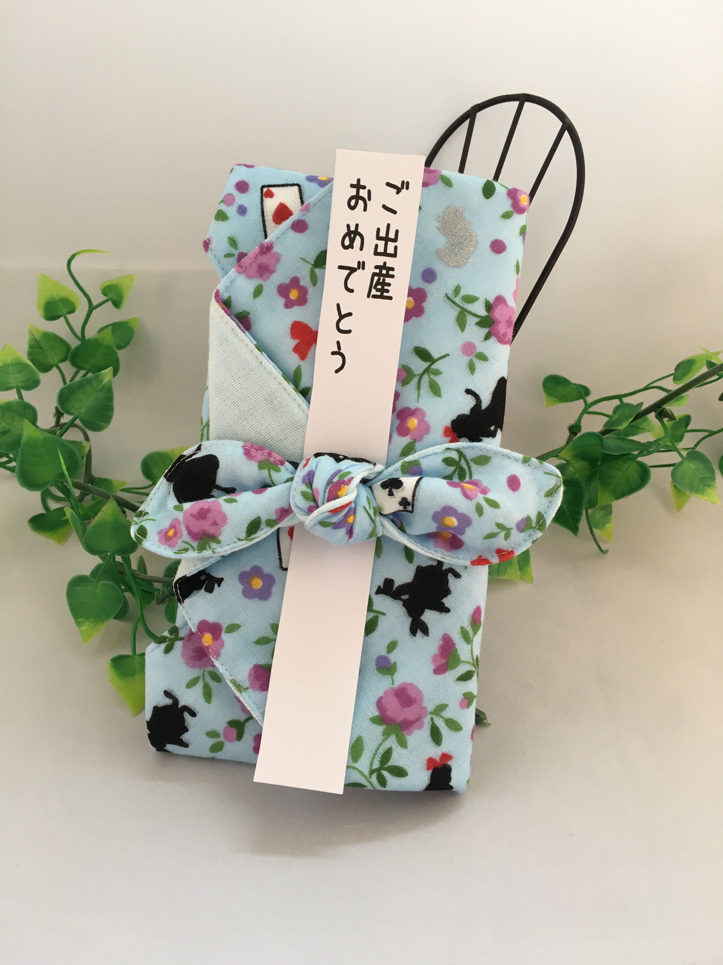 数量限定＊出産祝いに！素材にこだわった選べるハンカチスタイのご祝儀