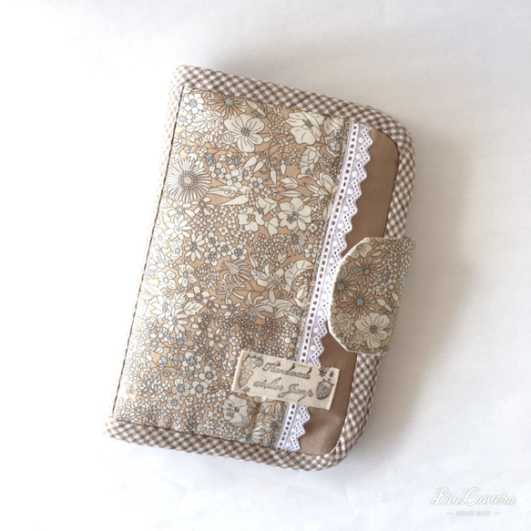 No.605☆ かず様♡専用ページ☆お薬手帳ケース☆ファスナー付き☆ No.605☆ かず様♡専用ページ☆お薬手帳ケース☆ファスナー付き☆ No