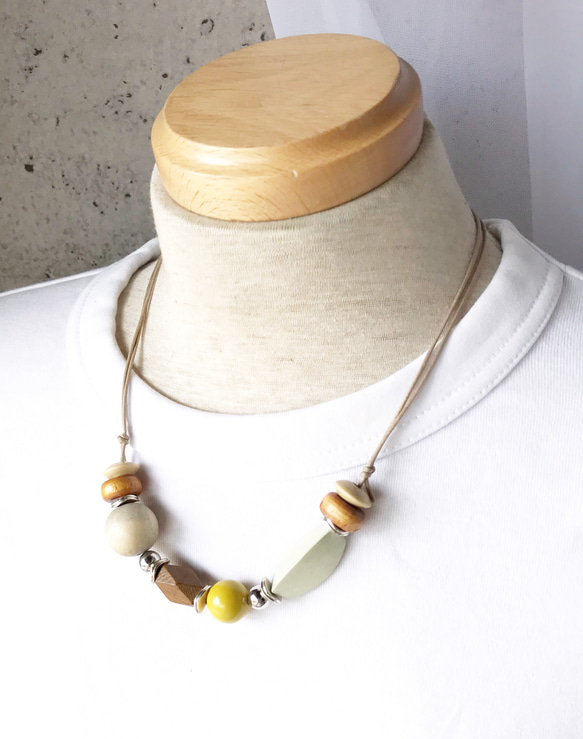 wood + beads code  necklace 1枚目の画像