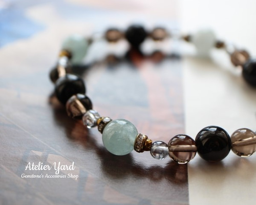 no.142「持ち主を守り全てを浄化する」アクアマリン、モリオンの