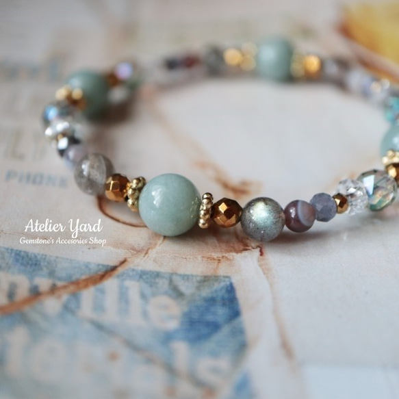 ストーンブレスレット(翡翠とラブラドライト)