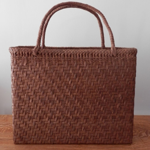 山葡萄bag 9-9 山葡萄のつる(革)で編んだバッグ 受注生産 かごバッグ