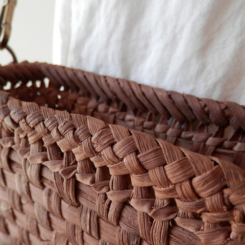 山ぶどうショルダーbag 9㎜平編 #3 山葡萄のつる(皮)で編んだ 山ぶどうショルダーbag 9㎜平編 #3 山葡萄のつる(皮)で編んだ