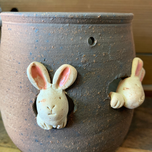 香炉 うさぎ ウサギの波の形状の金属工芸品香炉置物