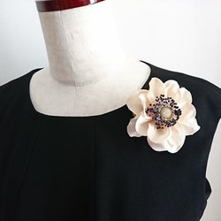 コサージュ ［ anemone corsage & headdress ( クリームベージュ ) ］ 6枚目の画像
