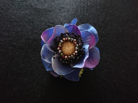 コサージュ ［ anemone corsage & headdress ( ブルー ) ］ 1枚目の画像